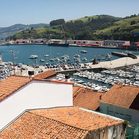 Apartment Nice Views To The Port, The Sea And The Mountain